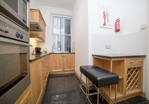 Westminster Maida Vale spacious and elegant 2 bedroom victorian flat
