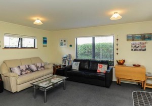 Whamoori - Waimarama Beach Bach