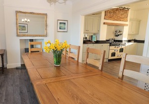 WHINSTONES AT 4 THE VILLAS, pet friendly, with open fire in Embleton