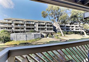Whirlpool Indoor Outdoor Pool 2nd Row Condo