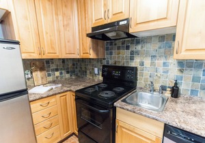 Whistler Creekside Condo. Extremely close to gondola for skiing and bike park access.