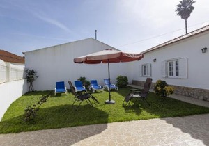 White House by AcasaDasCasas