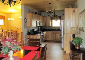 Whiteface Mountain/Wilmington New York~Hot Tub, Gas Fireplace, Mountain Views!