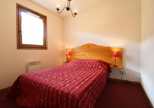 Wifi, 10m from ski slopes, 2nd floor, terrace, parking, tv, ski locker, 40m², Val Cenis