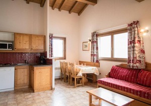 Wifi, 10m from ski slopes, 2nd floor, balcony, parking, tv, ski locker, 41m², Val Cenis
