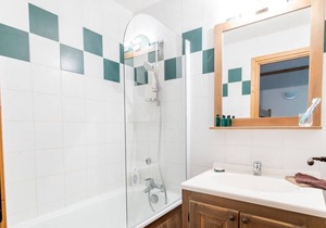 Wifi, 200m from resort center, fitness, balcony, tv, ski locker, 60m², Bessans