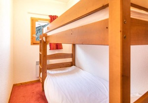 Wifi, 300m from resort center, swimming pool, sauna, tv, ski locker, 37m², Valfréjus