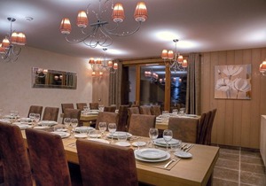 Wifi, 300m from resort center, fitness, swimming pool, balcony, parking, tv, ski locker, 88m²