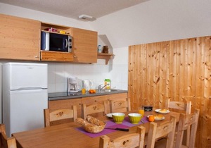 Wifi, 300m from ski slopes, Ground floor, fitness, swimming pool, sauna, terrace, balcony, parking