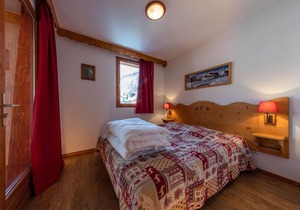 Wifi, 300m from ski slopes, fitness, swimming pool, parking, ski locker, 50m², Abriès