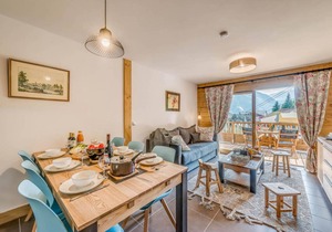 Wifi, 50m from ski slopes, 2nd floor, balcony, parking, tv, ski locker, 64m², Champagny-en-Vanoise