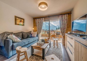 Wifi, 50m from ski slopes, 2nd floor, balcony, parking, tv, ski locker, 64m², Champagny-en-Vanoise
