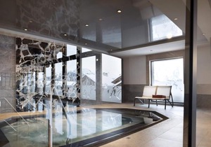 Wifi, a 200m dai negozi, fitness, swimming pool, sauna, hammam, balcony, parking, television, ski locker