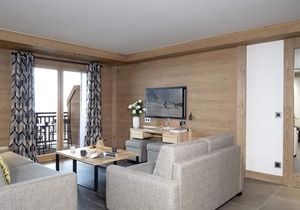 Wifi, a 200m dai negozi, fitness, swimming pool, sauna, hammam, balcony, parking, television, ski locker