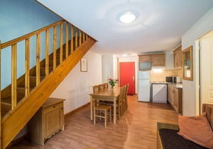 Wifi, ski-in/ski-out & foot of the slopes, fitness, swimming pool, terrace, balcony, parking, tv