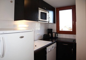 Wifi, ski-in/ski-out & foot of the slopes, fitness, swimming pool, terrace, balcony, parking, tv