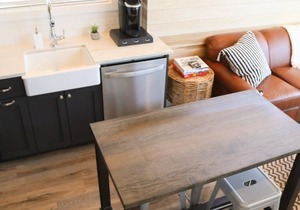 Wild Rose Tiny‑Home Retreat| Scenic Views & Luxury