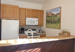 Wildflower Condo 609 - Great Place With Sun Valley Pool Access & Mt Views