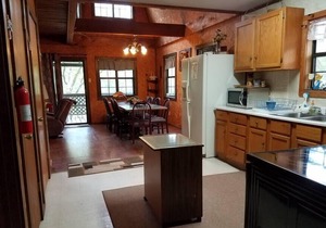 Windchimes Cabin-Seasonal View of Ouachita River