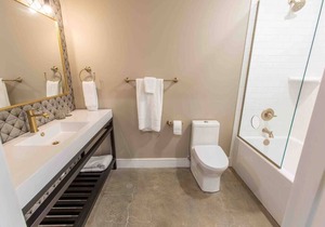 Windsor Suite 206 at The Bellwether Hotel