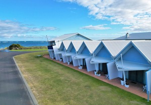 Windsurfer Beach Chalet - 2