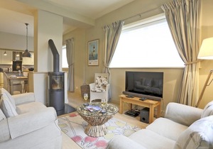 Wing Cottage - Two Bedroom House, Sleeps 4