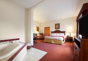 Wingate by Wyndham Vienna/Parkersburg