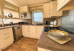 Wonderful 6 berth caravan for hire by a stunning Norfolk beach ref 19006SD
