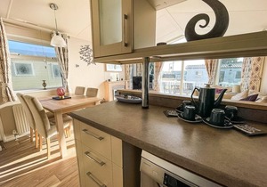 Wonderful 6 berth caravan for hire by a stunning Norfolk beach ref 19006SD