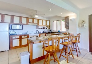 Wonderful ocean view resort villa BBQ area, shared pool and beach access