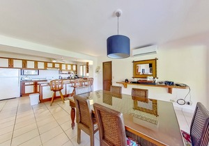 Wonderful ocean view resort villa BBQ area, shared pool and beach access
