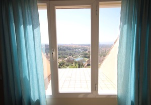 Wonderful penthouse with amazing sea-and golf views in Marbella´s Elviria Hills