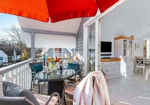 Wonderful vacation apartment with infrared sauna, wood-burning stove and sunny balcony -