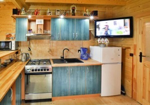 Wooden House by Ostrowieckie Lake with Beach
