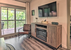 'Woodland Landing' in Branson West w/ Pool!