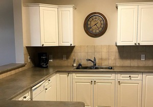 Woods lake condo & boat slip available, pool and hot tub, private beach...