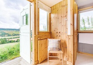 Woodside Hut 2 - Uk36106