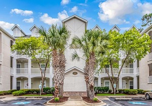World Tour 3 Bedroom Condo/Pool with Grilling Area