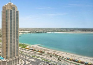 Wyndham Grand Doha West Bay Beach