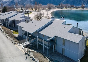 Yacinde D3 Panoramic Waterfront and Mountain Views