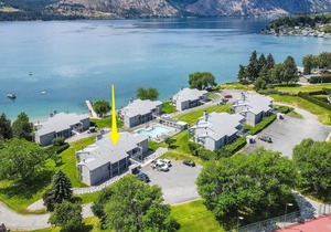 Yacinde E3 Panoramic Poolside and Mountain Views