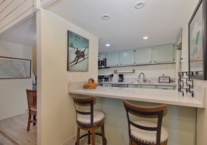 Year Round Fun! Ski/ High Speed Internet/ Large Screen TV/BBQ/Lakes