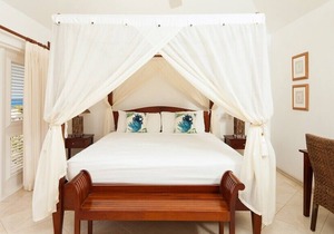 Your Perfect Caribbean Home in Classic Colonial Style