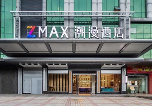 Z MAX Hotel (Guangzhou South High-speed Railway Station, Nanpu Metro Station)