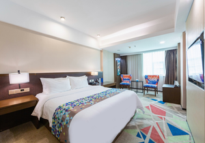 Z MAX Hotel (Guangzhou South High-speed Railway Station, Nanpu Metro Station)