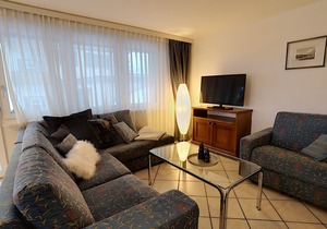 Zermatt Attila, Spacious Downtown Flat - Sleeps 7
