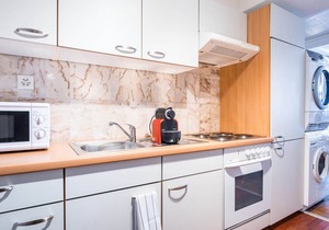ZH Doerfli 3 - HITrental Apartment