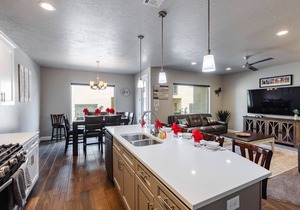 Zion Village Resort 415 | Private Hot Tub, Ping Pong Table, and Community Pool access