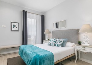 Zurriola Suites2 by Forever Rentals