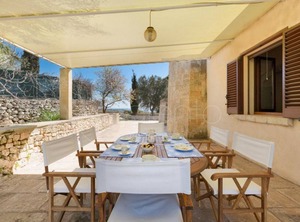 Farmhouse | Patu